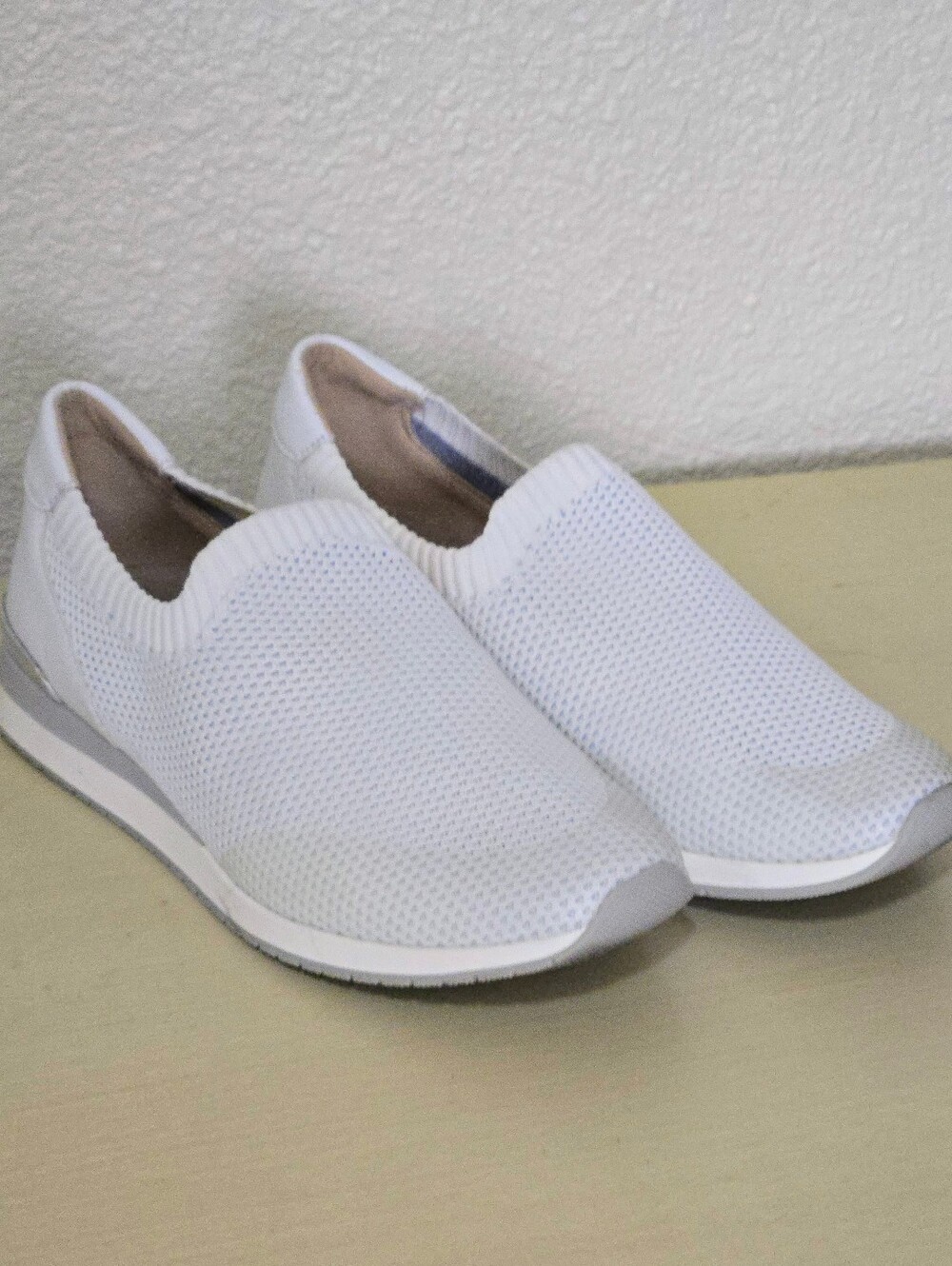 Naturalizer Lafayette Slip-on Sneakers White Fly Knit - Women's Size 8.5